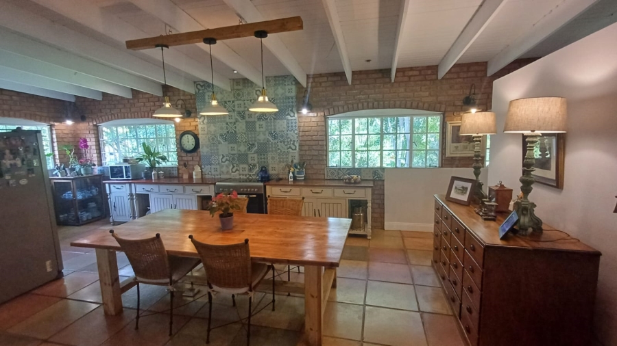 Commercial Property for Sale in Remhoogte AH North West